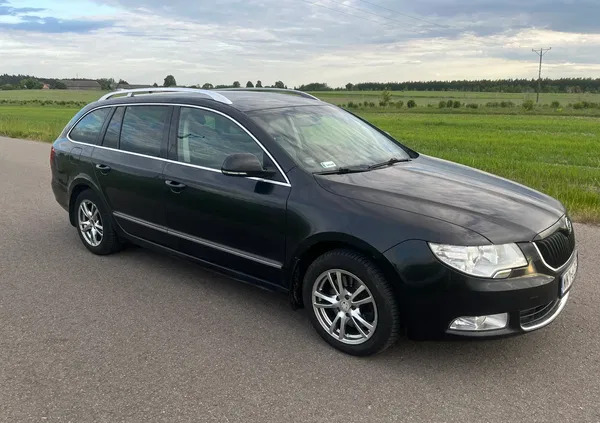 skoda superb wyszków Skoda Superb cena 16000 przebieg: 546000, rok produkcji 2010 z Wyszków